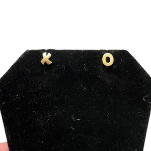Stud Earrings X O